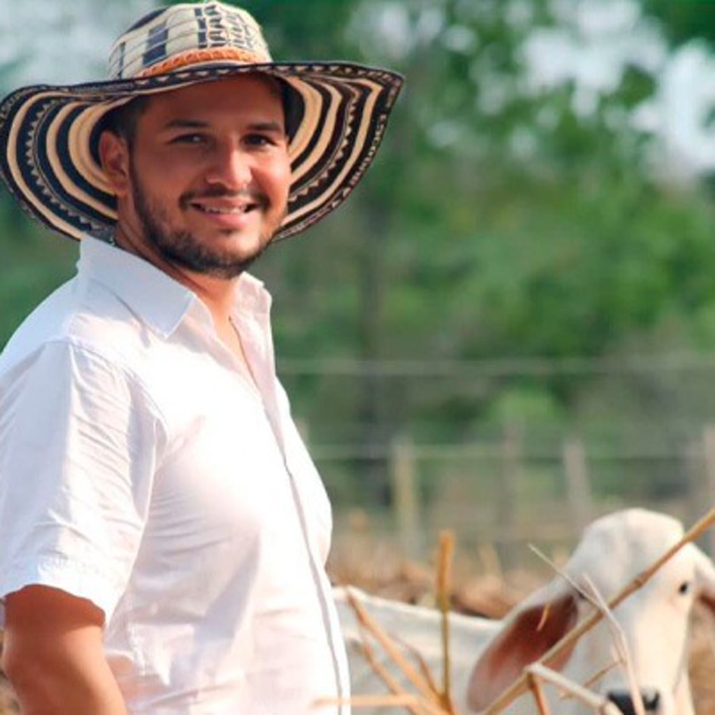 Alberto Andres Escobar Mora