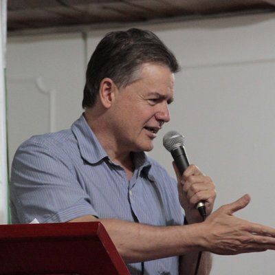 Juan Carlos Velez Uribe